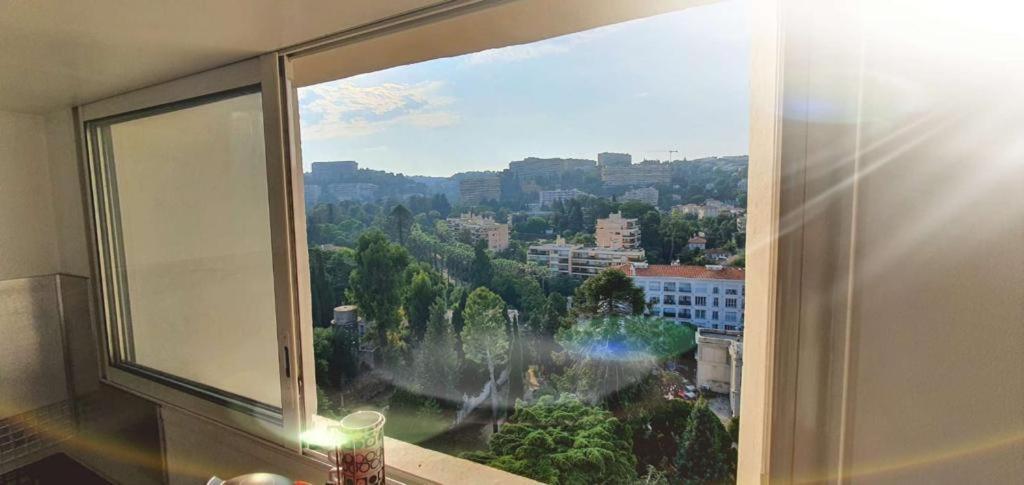 Sea View Apartment Ницца Экстерьер фото